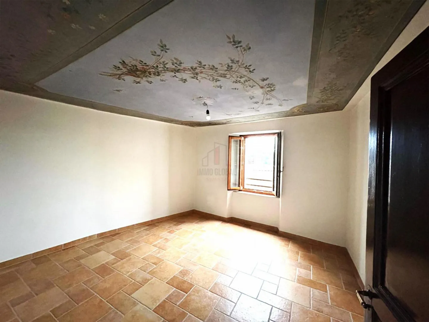 Characteristic Two-Room Apartment in the Charming Old Town - Photo 4 of 10