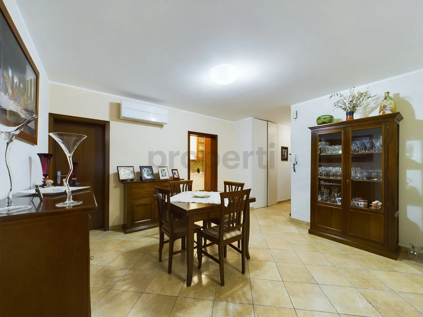 Ampio e luminoso appartamento 4,5 locali  a Caslano - Foto 4 di 12