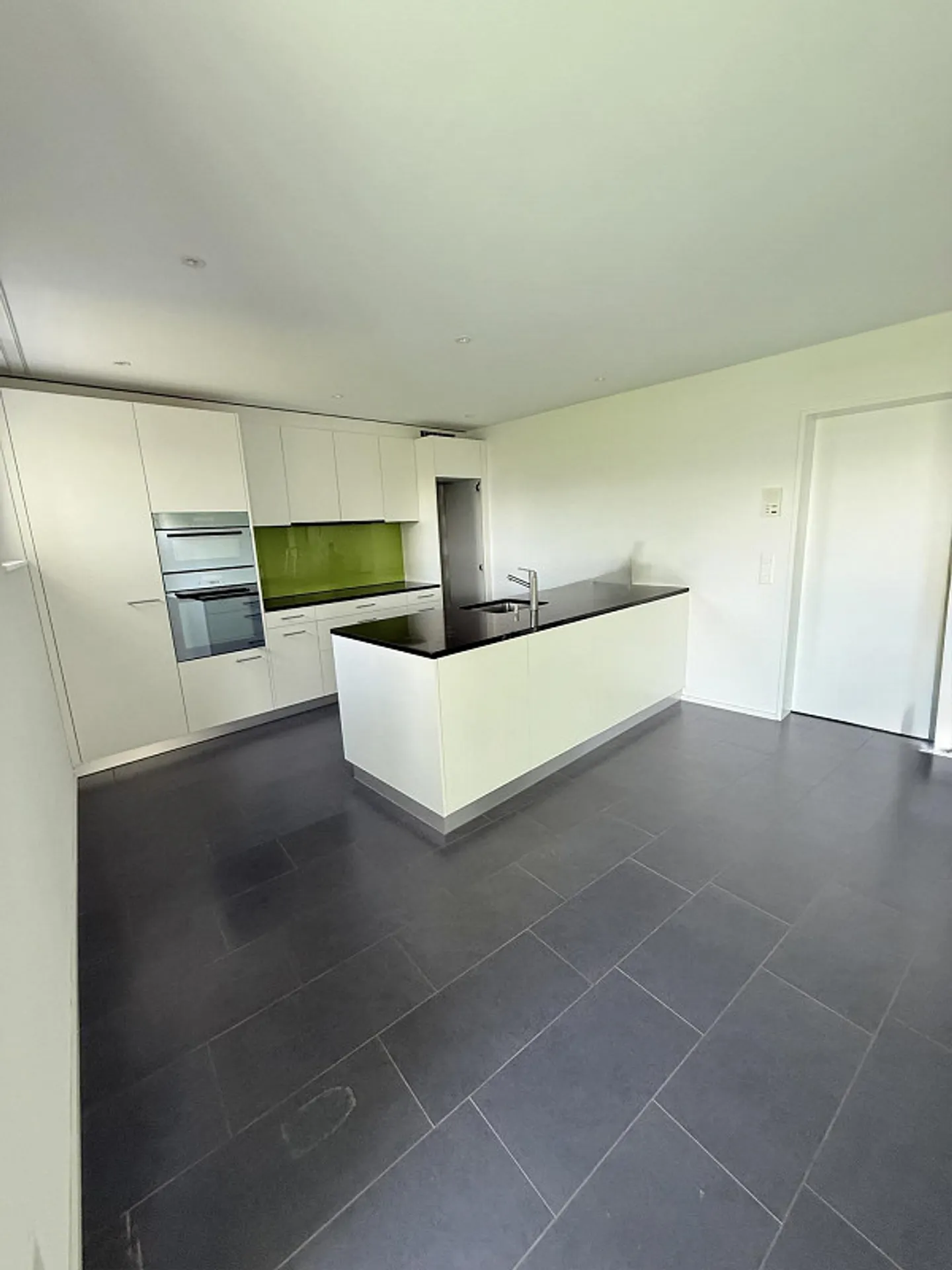 Appartamento moderno di 4,5 stanze al piano terra a Schlierbach - disponibile immediatamente! - Foto 7 di 9