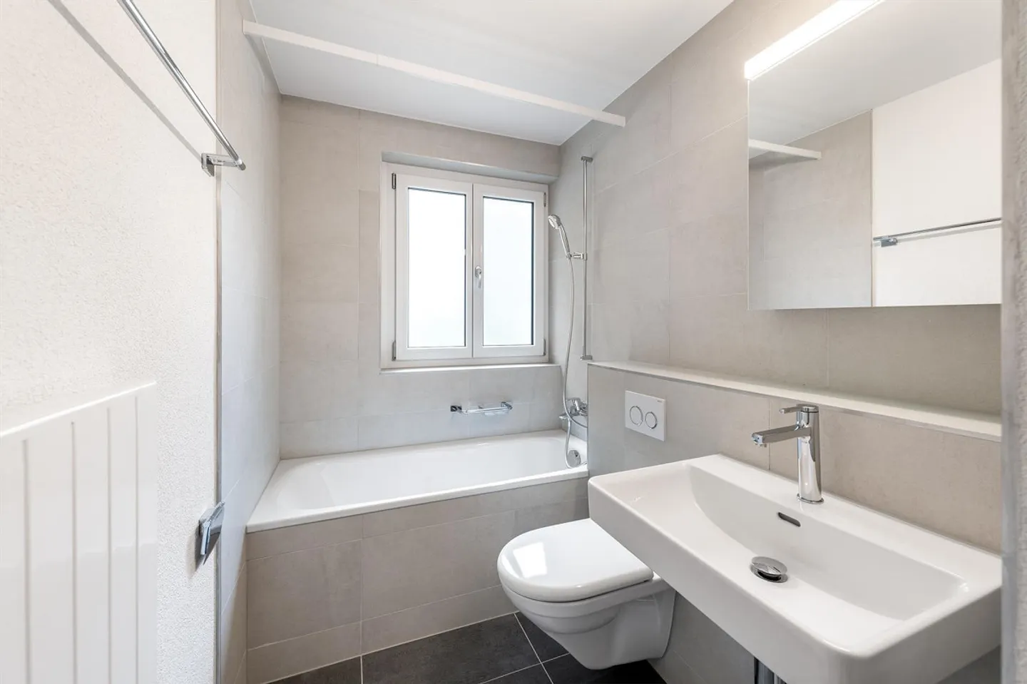 Modernes Apartment mit Balkon - Foto 9 von 10