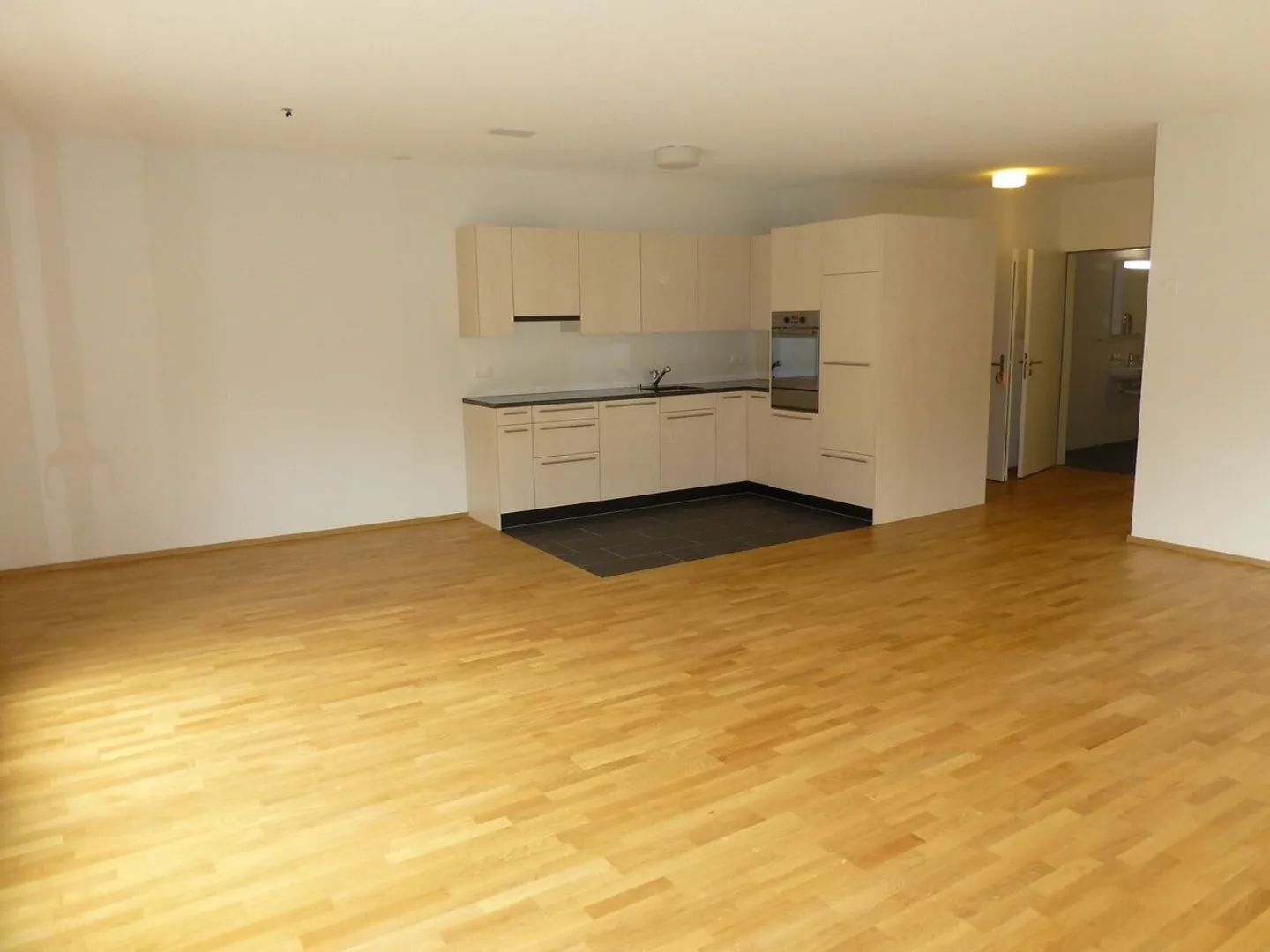 Wohnung mieten - Foto 3 von 7