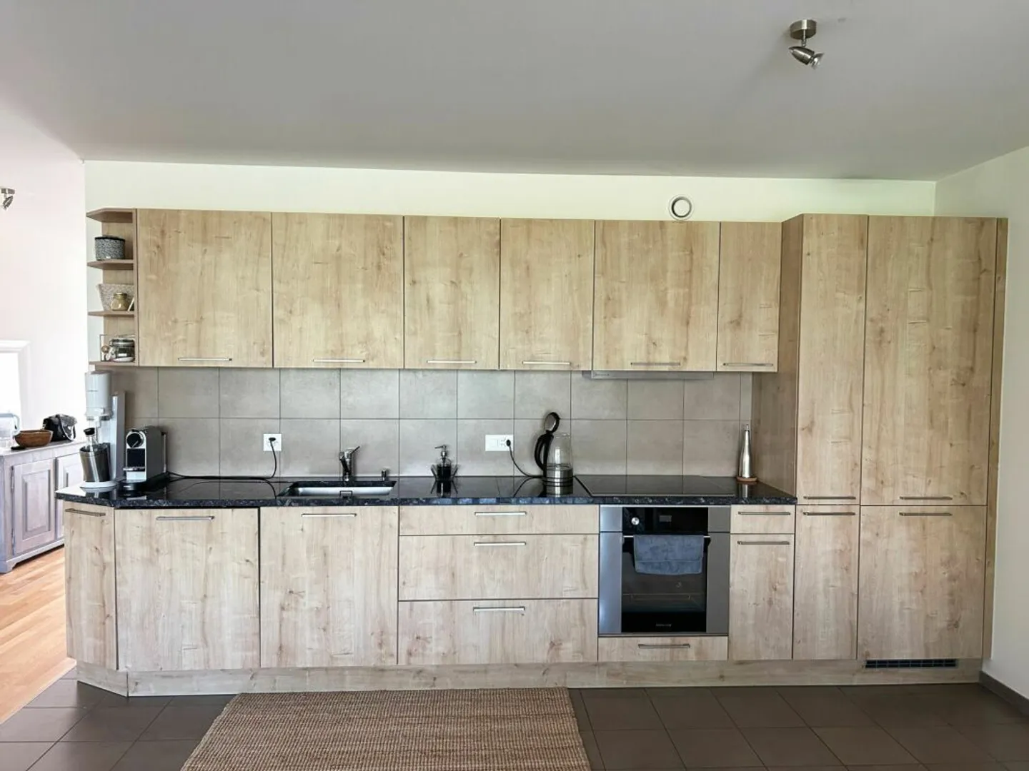 Bel appartamento di 2,5 locali a Nyon con parcheggio - Foto 7 di 16