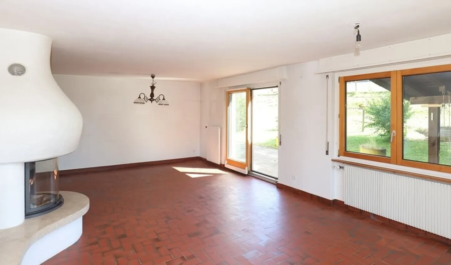 Geräumige Familienvilla mit Wohnung - Foto 6 von 13