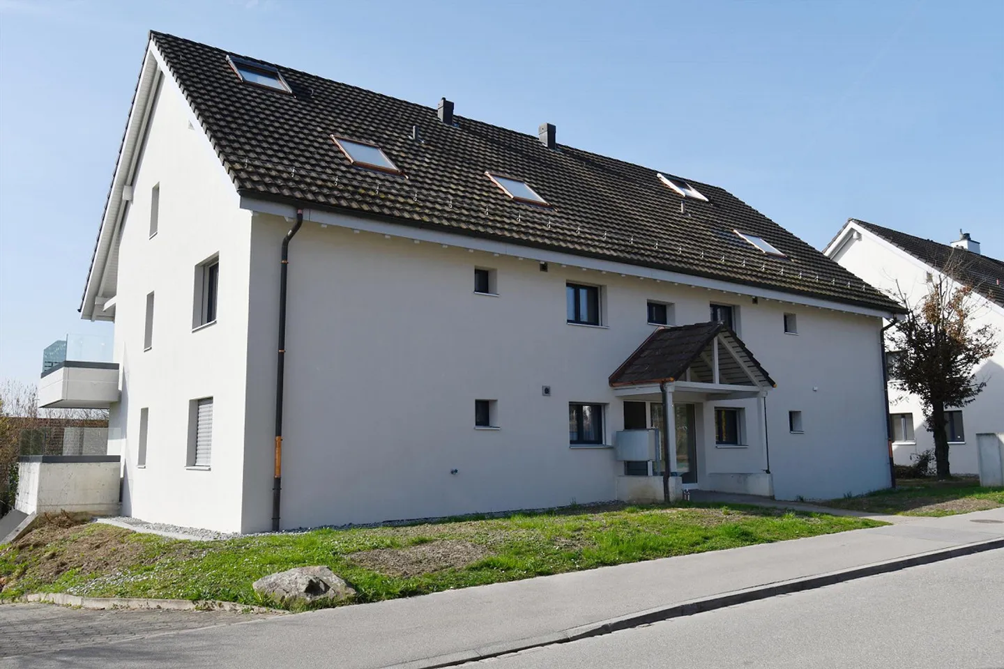 Appartement 5.5 pièces rénové de haute qualité et attrayant (maisonette), dans - Photo 1 sur 31