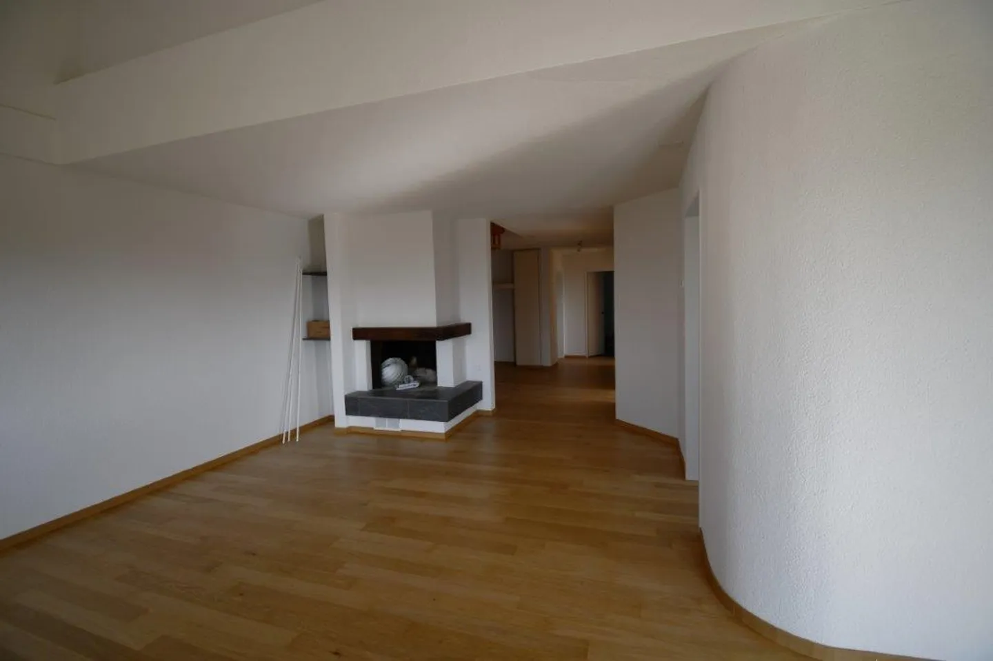 Appartement 5.5 pièces rénové de haute qualité et attrayant (maisonette), dans - Photo 5 sur 31