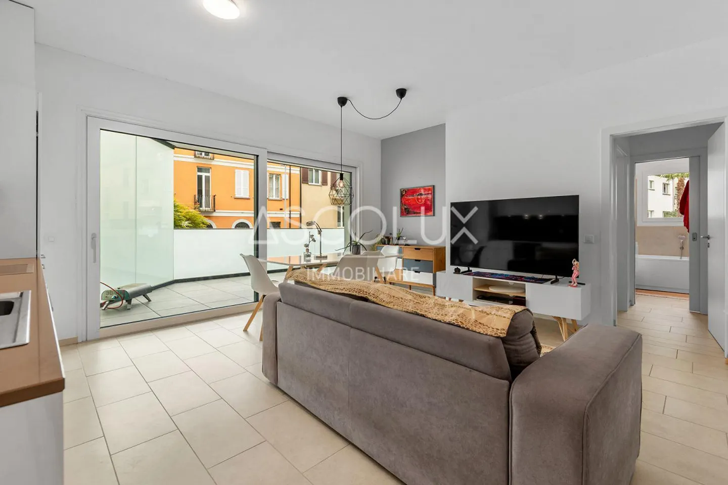 Appartement de 2.5 pièces avec grande terrasse - Photo 5 sur 15