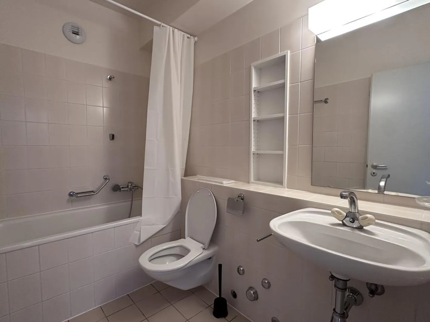 Accogliente appartamento con 1 camera e balcone a Le Grand-Saconnex - Foto 24 di 30