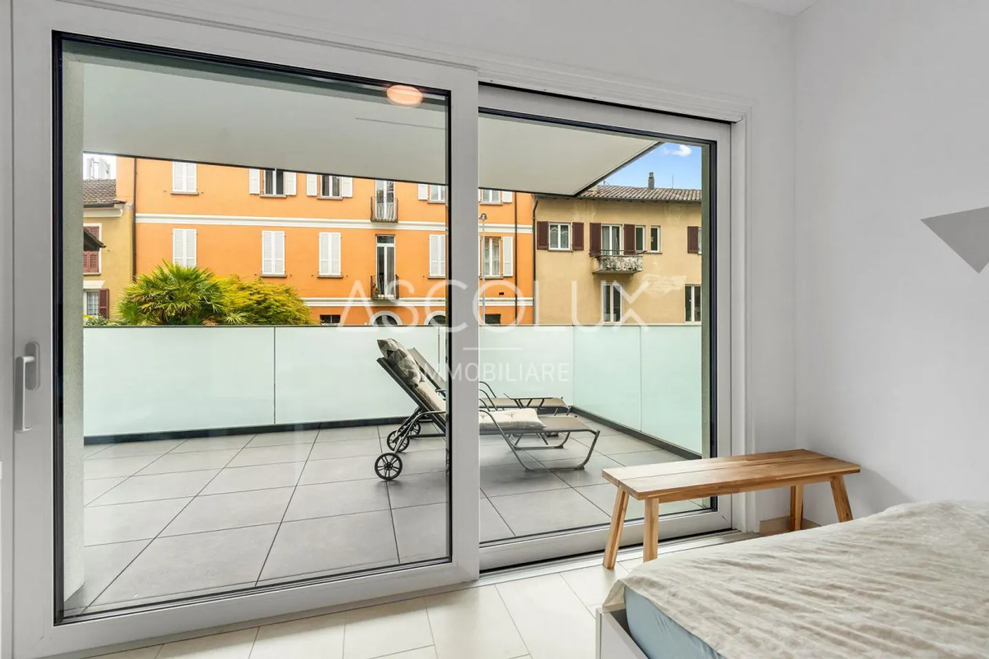 Appartement de 2.5 pièces avec grande terrasse - Photo 12 sur 15