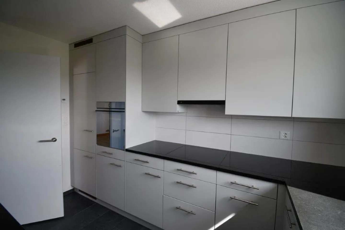 Appartement 5.5 pièces rénové de haute qualité et attrayant (maisonette), dans - Photo 16 sur 31
