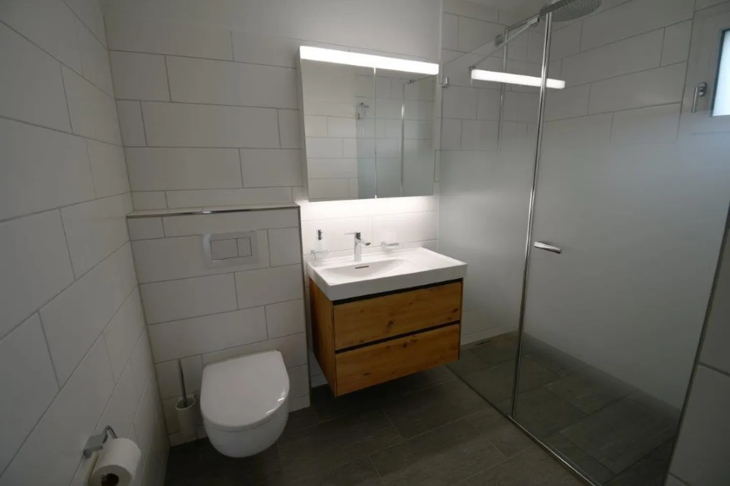 Appartement 5.5 pièces rénové de haute qualité et attrayant (maisonette), dans - Photo 22 sur 31