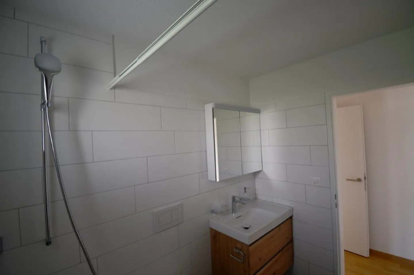 Appartement 5.5 pièces rénové de haute qualité et attrayant (maisonette), dans - Photo 24 sur 31