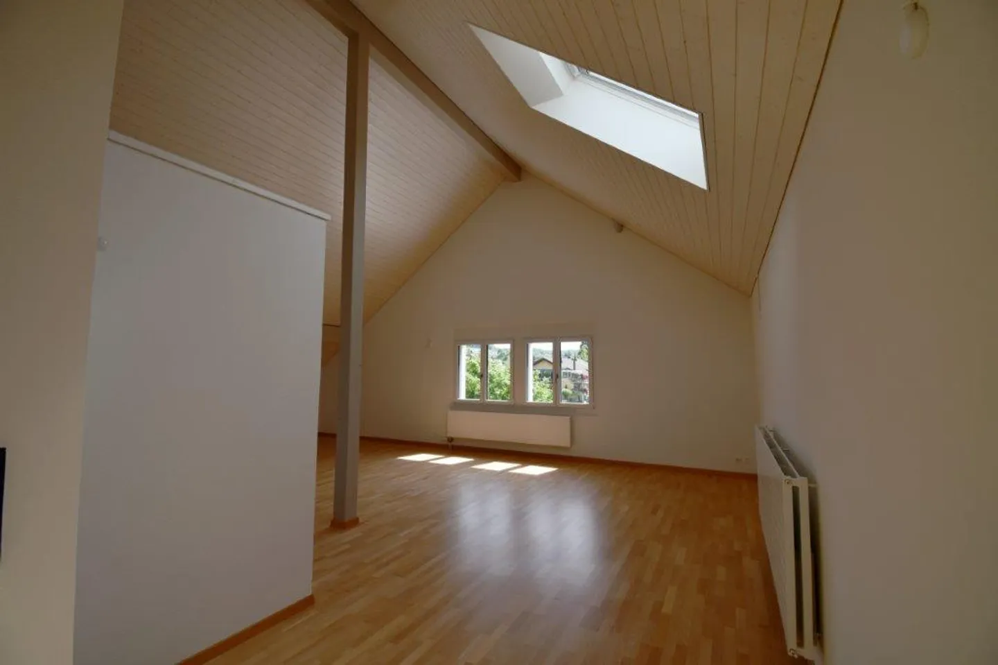 Appartement 5.5 pièces rénové de haute qualité et attrayant (maisonette), dans - Photo 25 sur 31