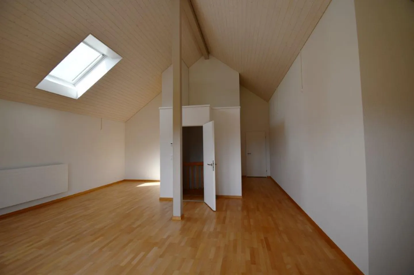 Appartement 5.5 pièces rénové de haute qualité et attrayant (maisonette), dans - Photo 26 sur 31