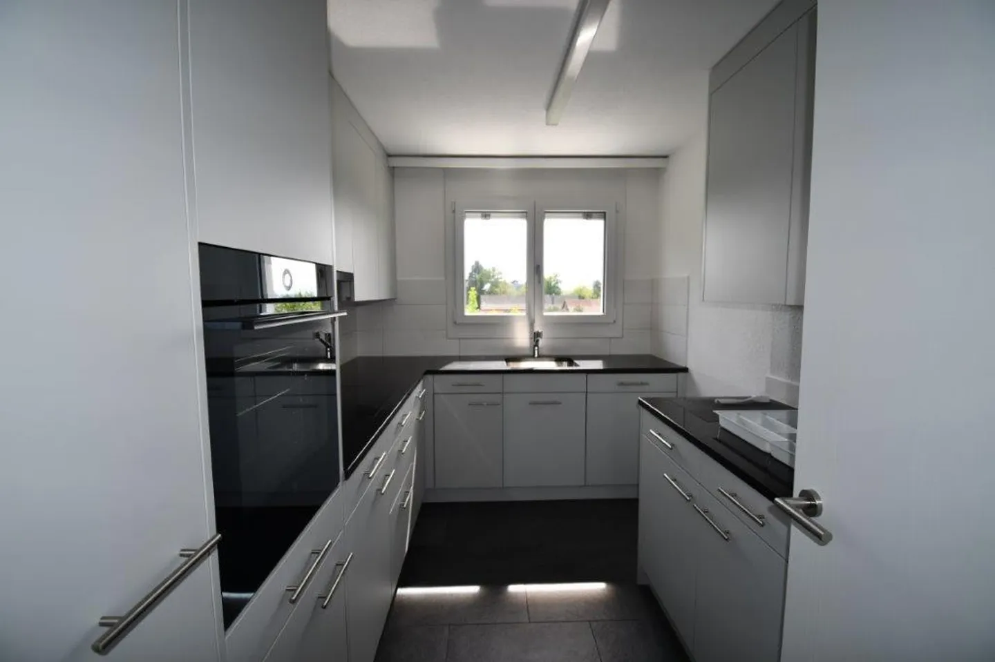 Appartement 5.5 pièces rénové de haute qualité et attrayant (maisonette), dans - Photo 14 sur 31