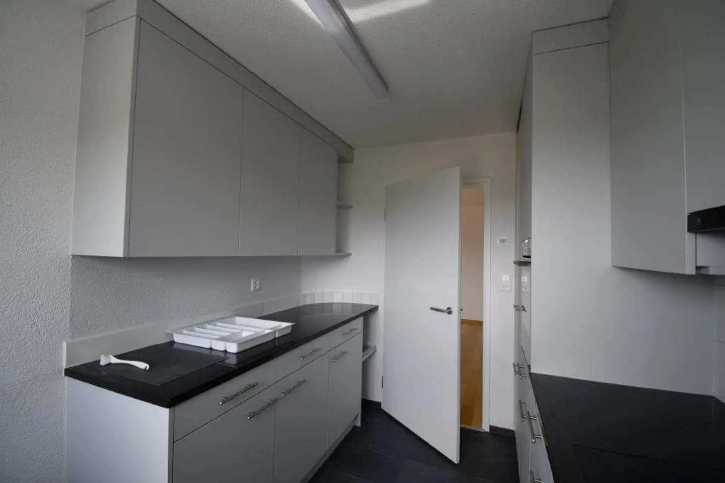 Appartement 5.5 pièces rénové de haute qualité et attrayant (maisonette), dans - Photo 15 sur 31