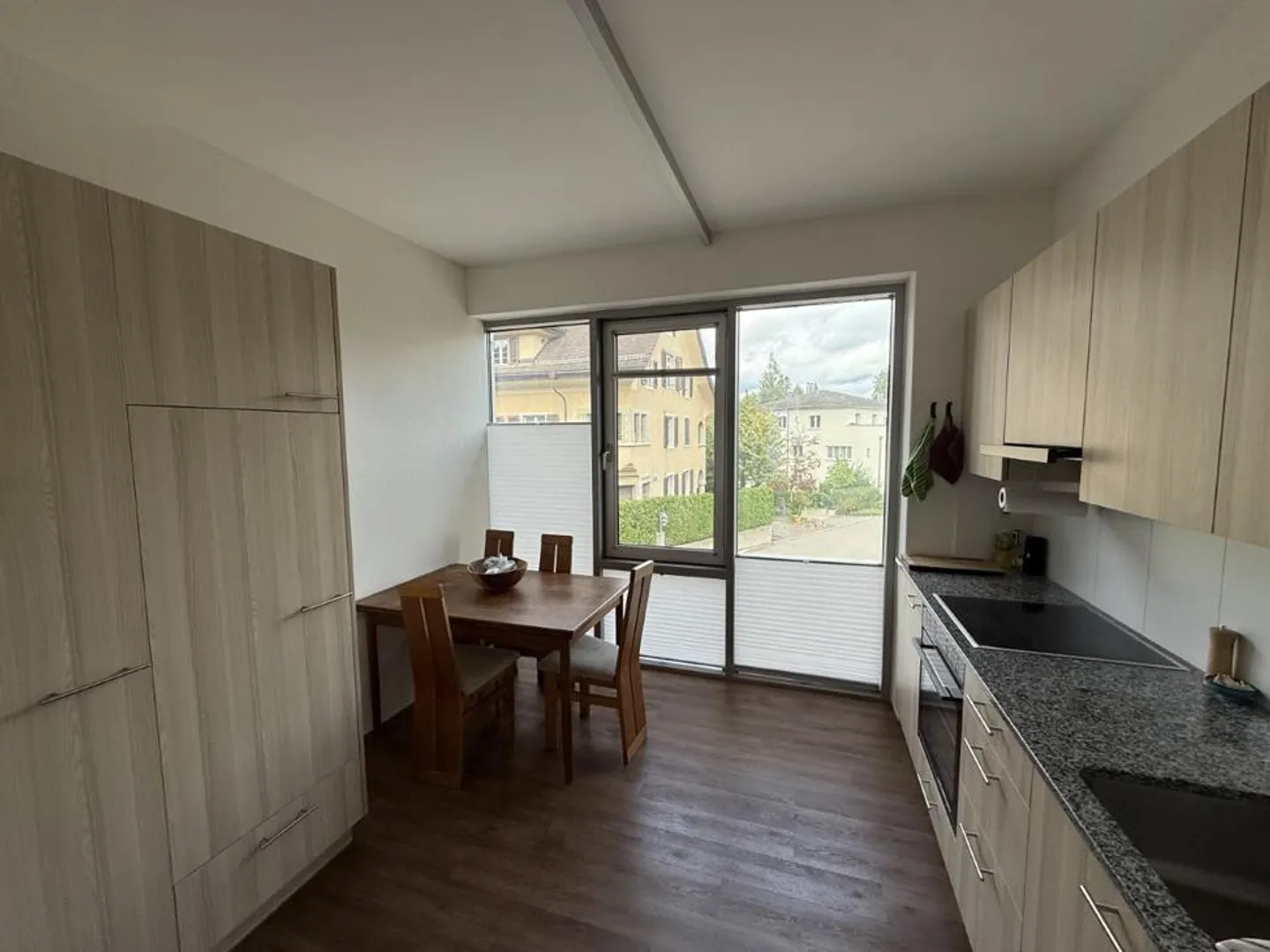 Appartement moderne de 2,5 pièces à louer - Photo 4 sur 5