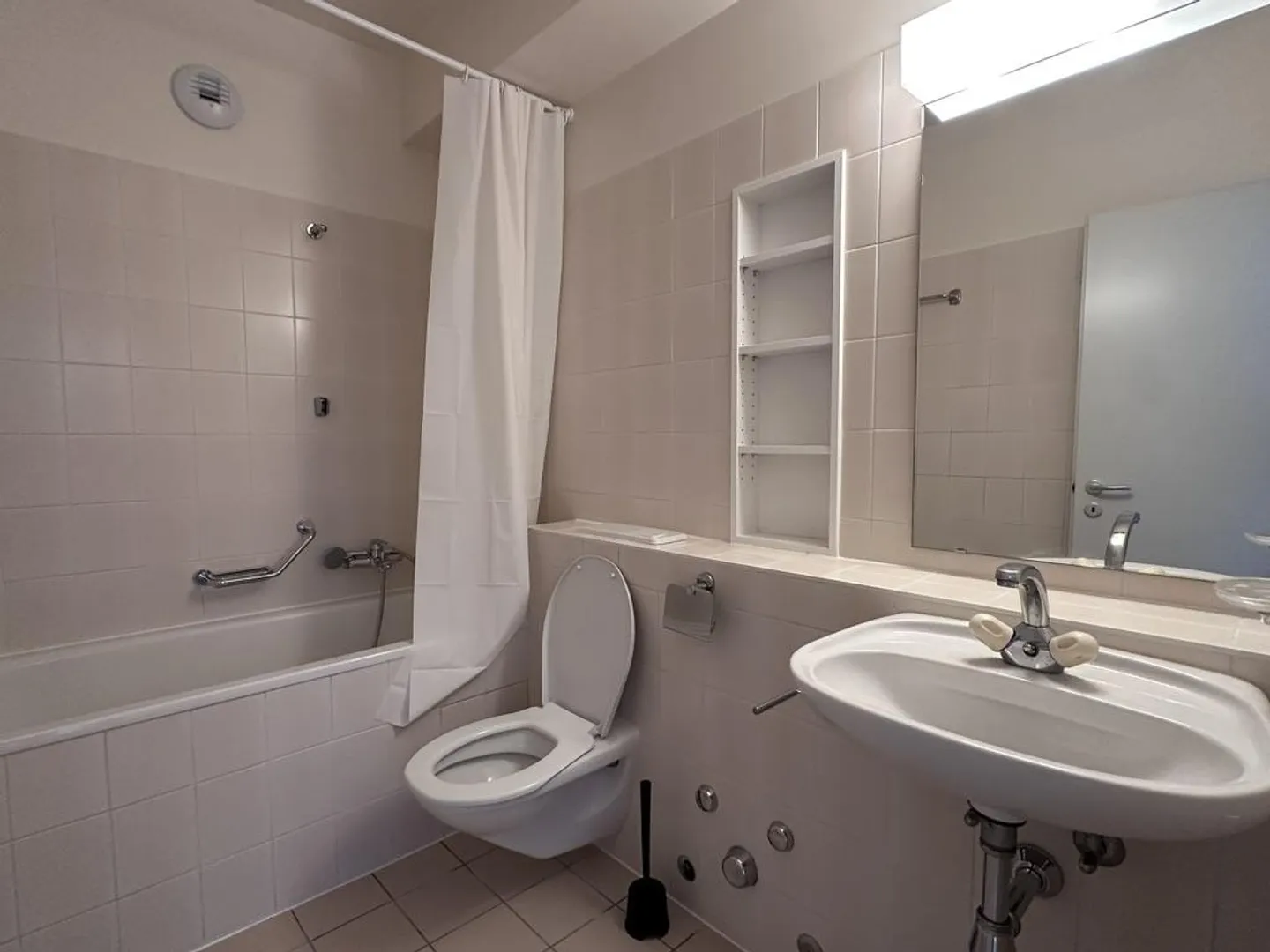 Accogliente appartamento con 1 camera e balcone a Le Grand-Saconnex - Foto 26 di 30