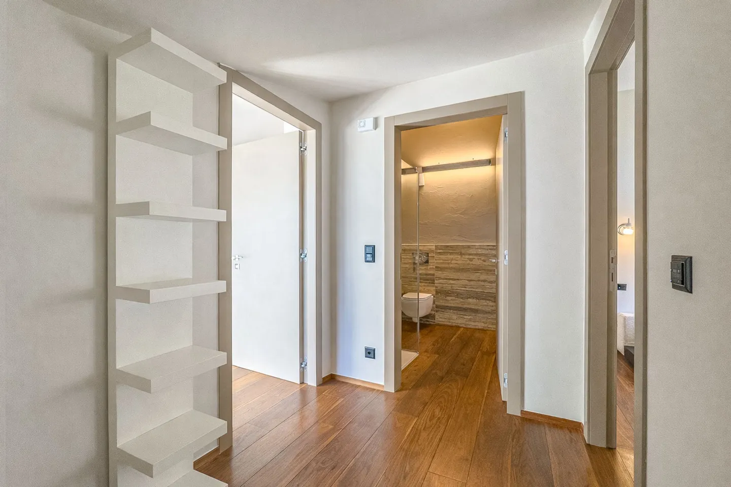 Villa di Lusso con Vista Lago - Foto 16 di 29