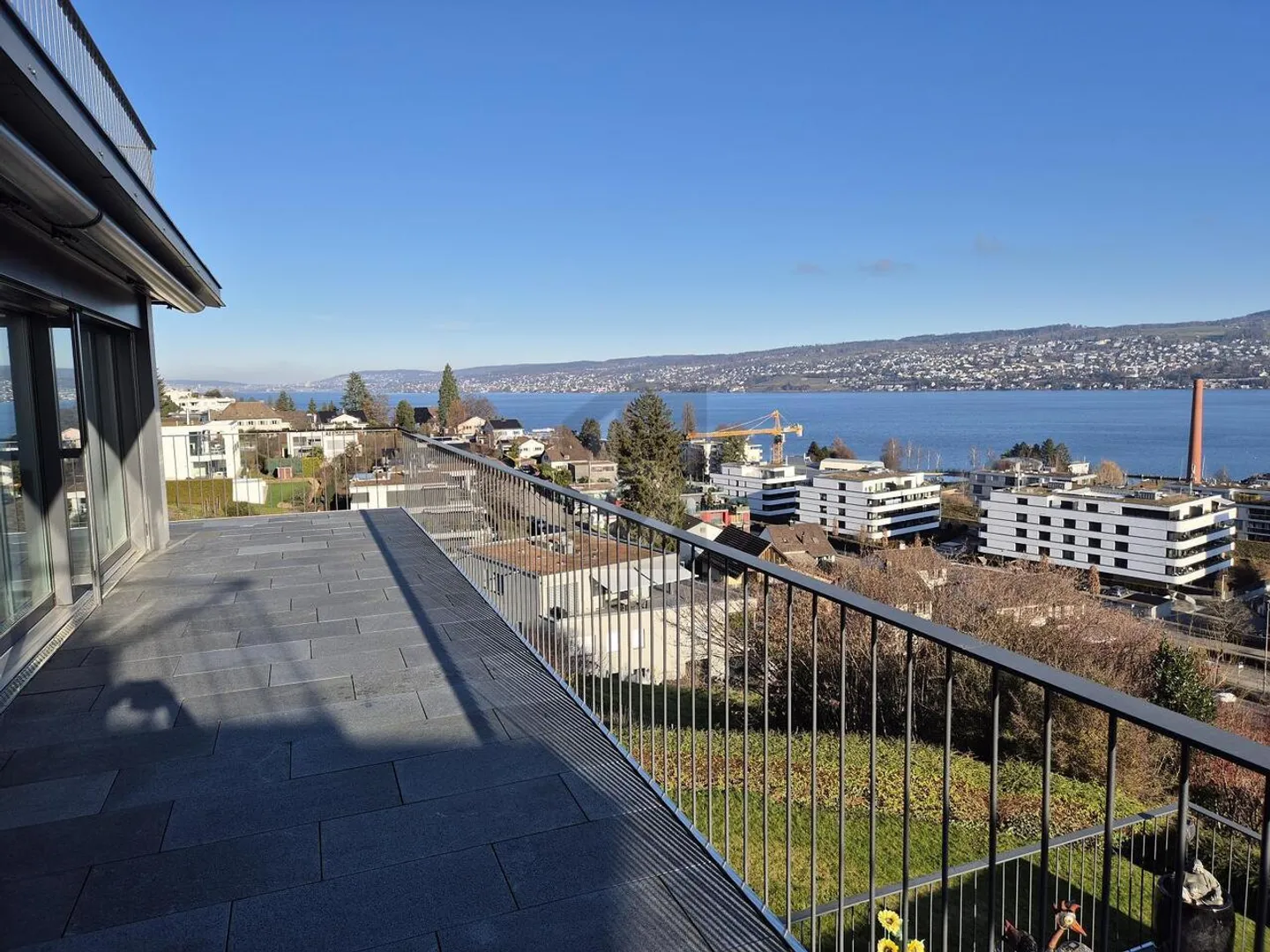 Luxuswohnung mit Seeblick - Foto 1 von 6