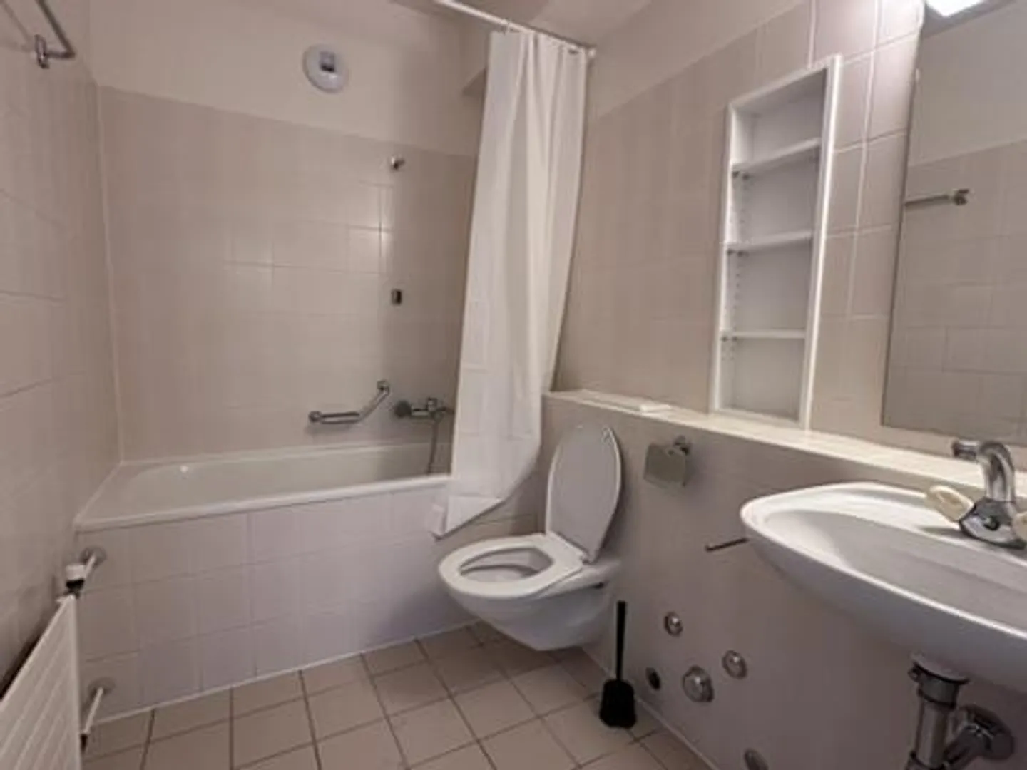 Accogliente appartamento con 1 camera e balcone a Le Grand-Saconnex - Foto 28 di 30