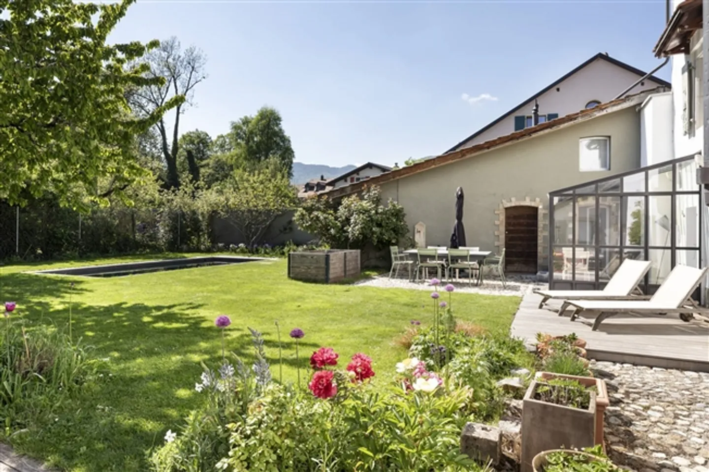 Residenza straordinaria nel cuore del villaggio - Foto 3 di 9