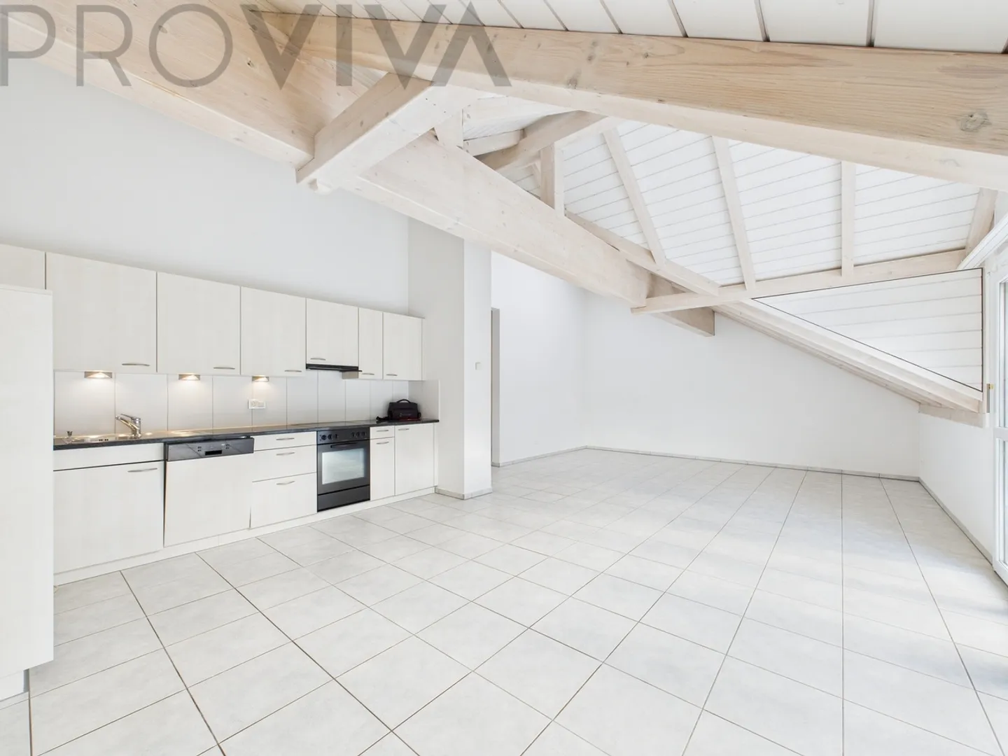 Avec charme et grand balcon - Photo 2 sur 6