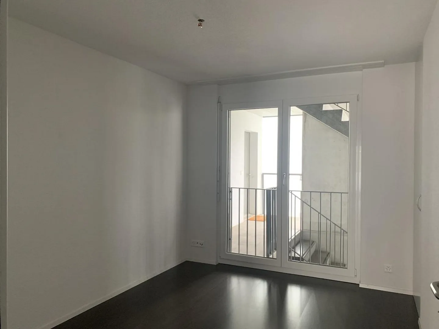 Beautiful 3.5 Room Maisonette Apartment in Belp - Photo 8 of 9