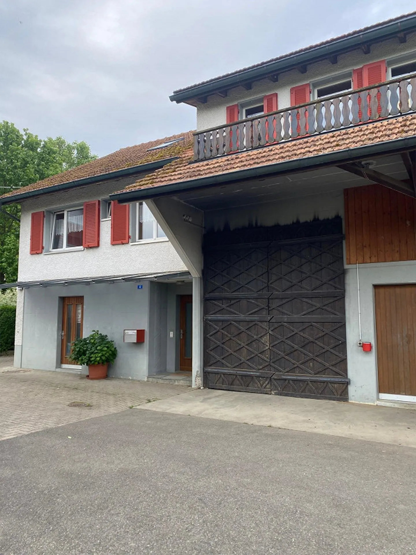 Geräumiges Familienhaus in der Natur - Foto 1 von 14
