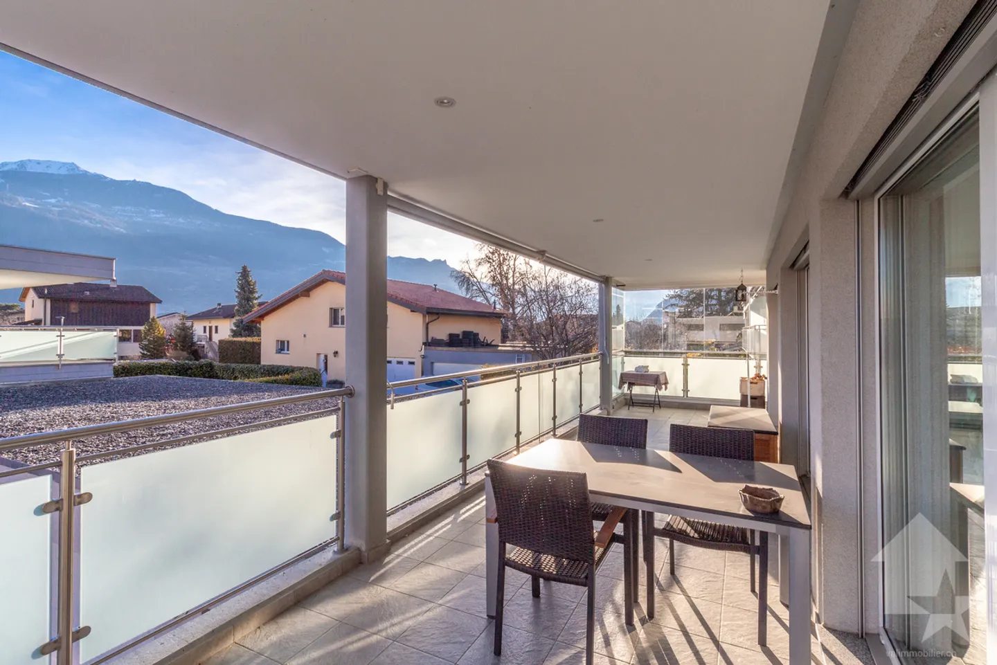 Spacious 4.5-room apartment with covered terrace of 34 m2 - Photo 9 of 20