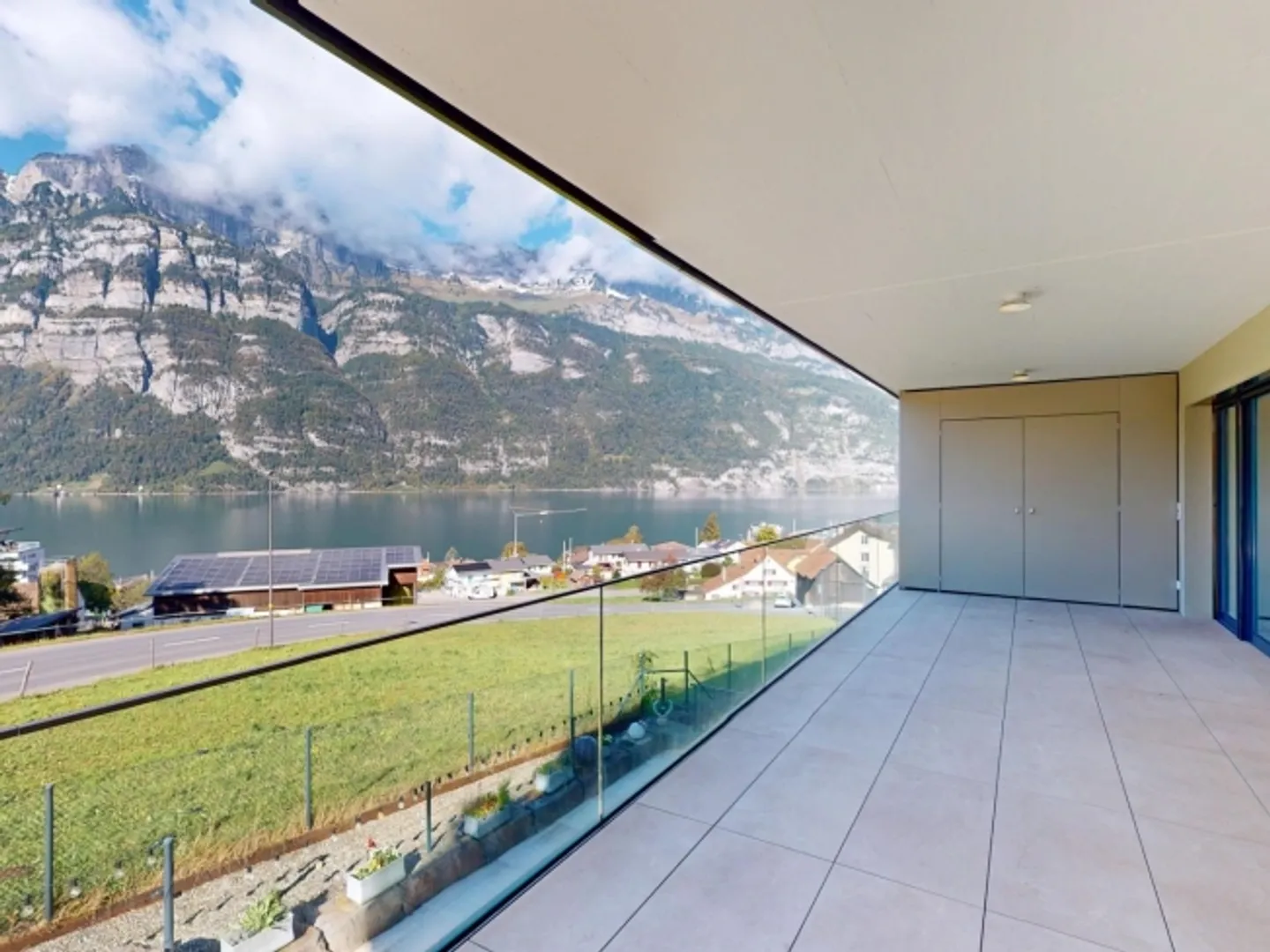 Vie exclusive avec vue imprenable sur le lac et la montagne - Photo 1 sur 12