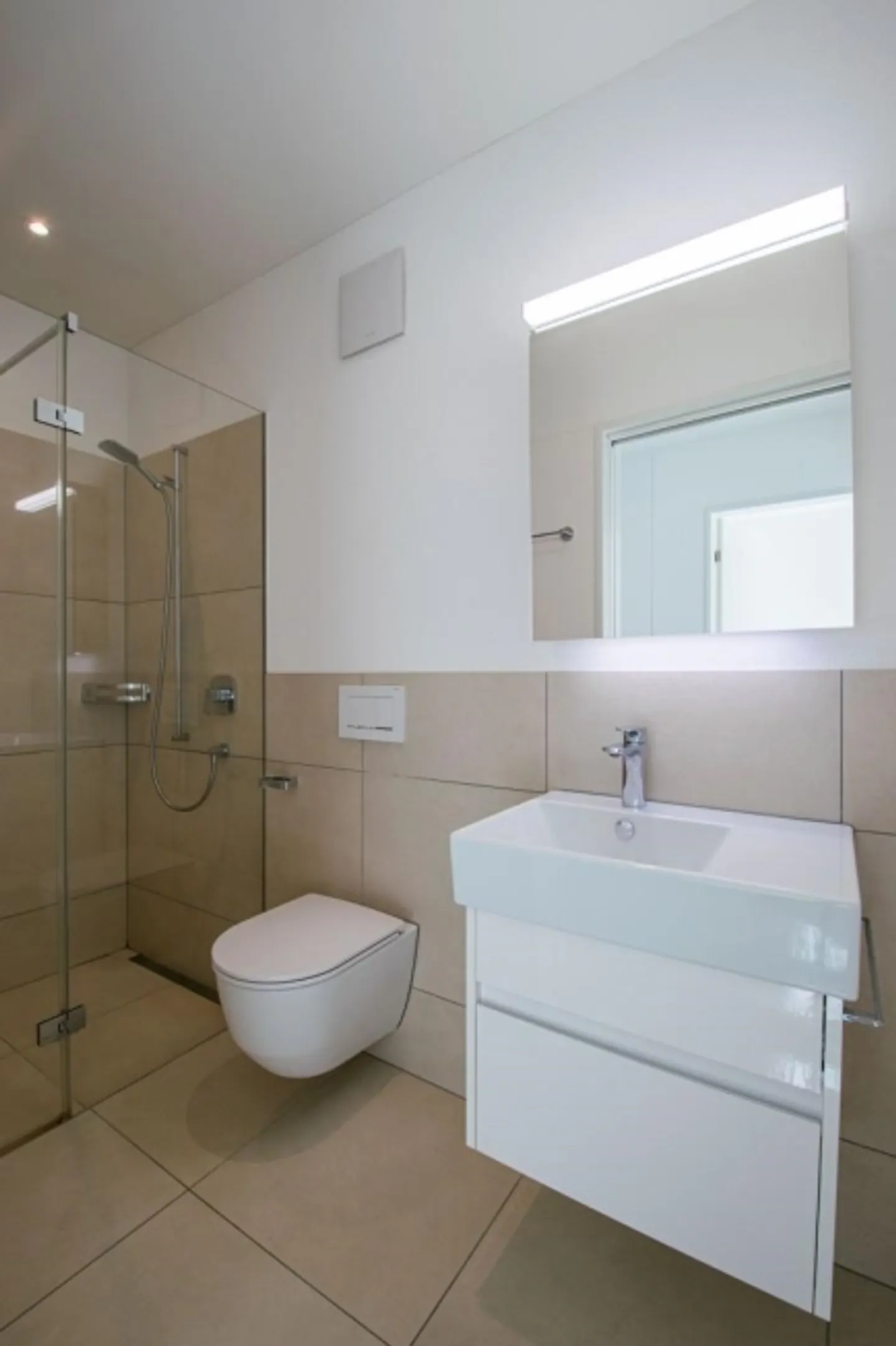 Vie exclusive avec vue imprenable sur le lac et la montagne - Photo 9 sur 12