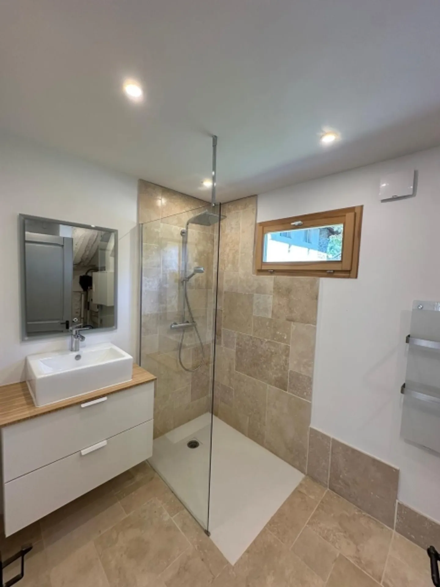 Casa indipendente ristrutturata a Collonges, cantone del Vallese - Foto 7 di 9