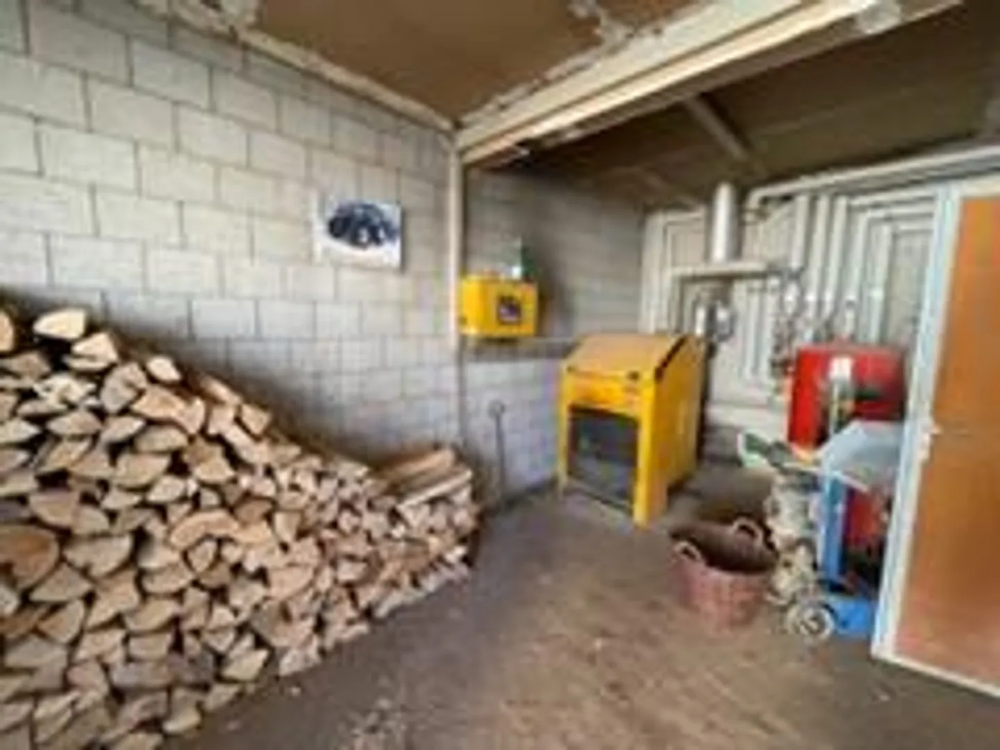 Beautifully located residential and economic building in Lampenberg (BL) - Photo 17 of 17