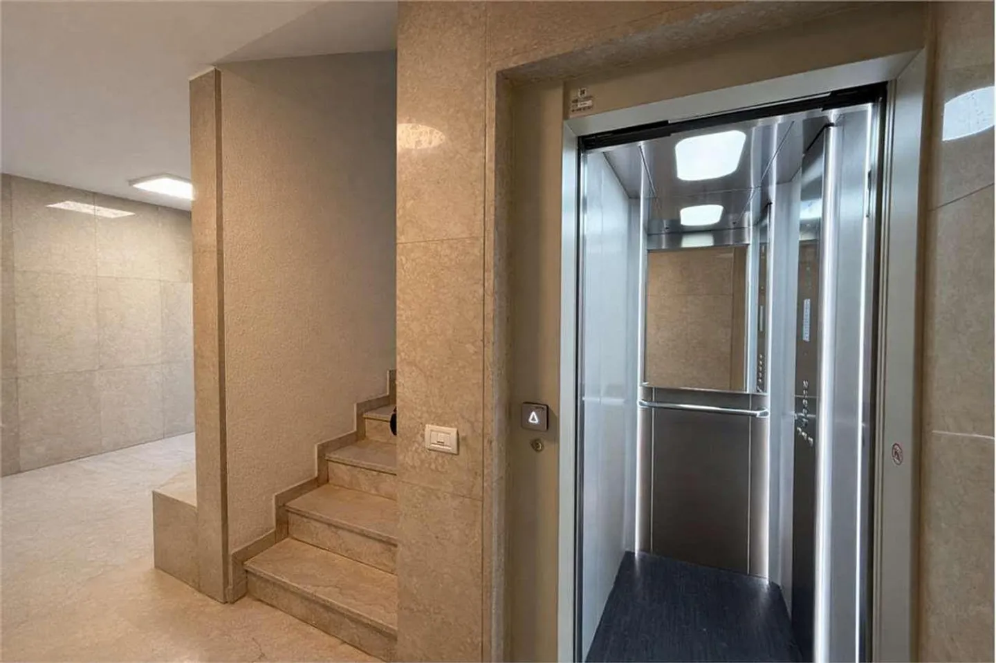 Appartement 3.5 pièces à Lugano Viganello - Photo 2 sur 5