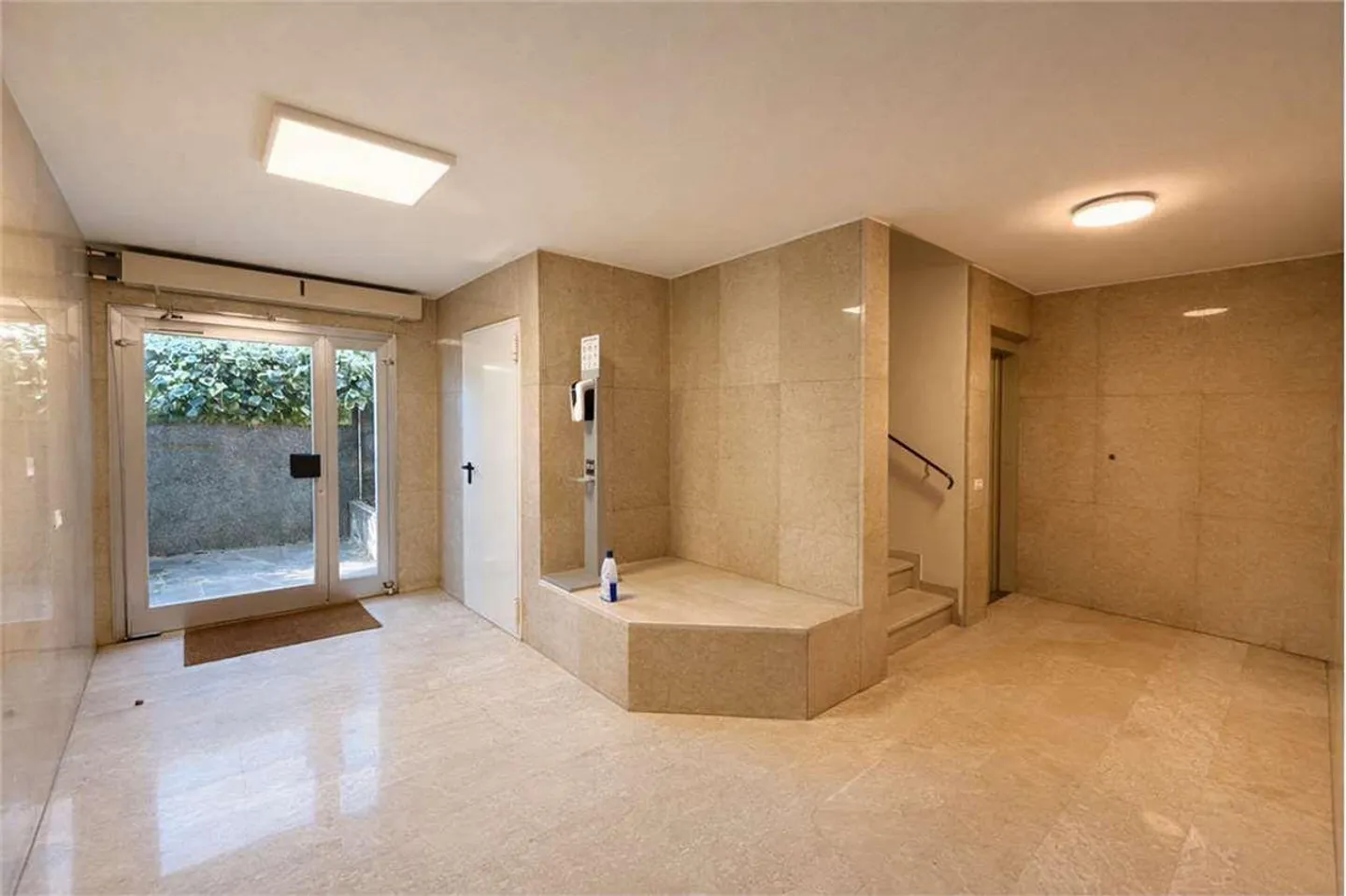 Appartement 3.5 pièces à Lugano Viganello - Photo 3 sur 5