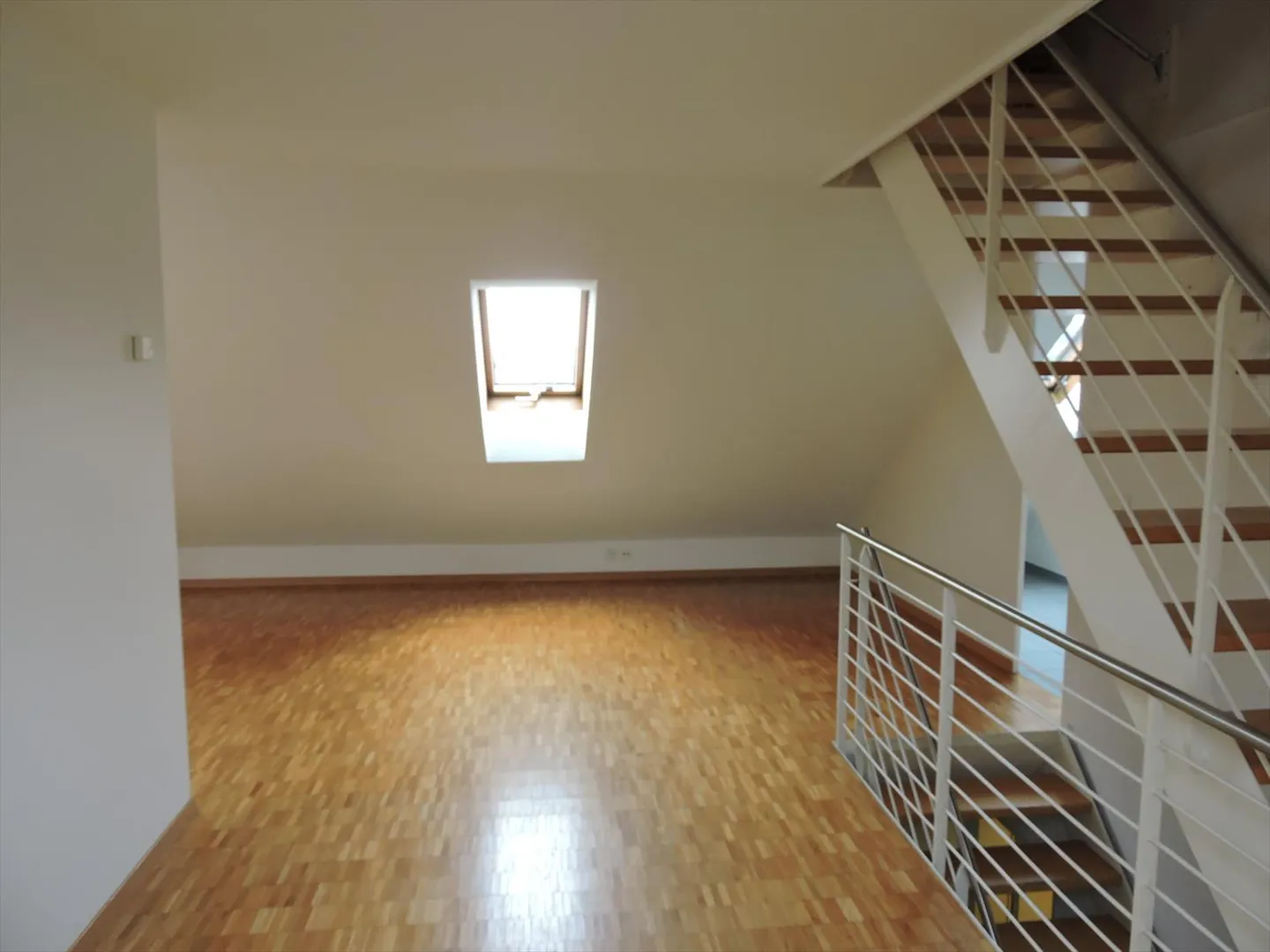 Beautiful penthouse apartment in a top location with terrace - Photo 8 of 12