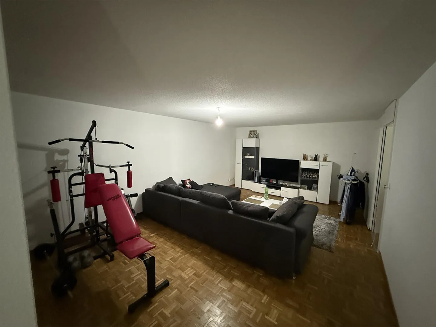Appartamento 3.5 stanze con balcone - Foto 1 di 9