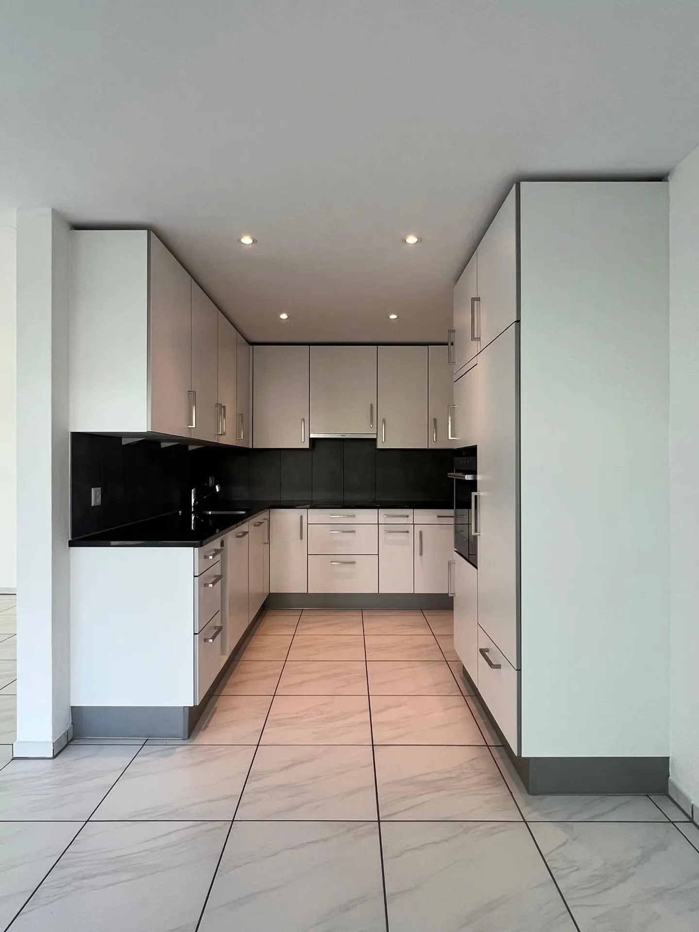 4.5 Room Apartment on the Ground Floor with Terrace - Photo 2 of 15