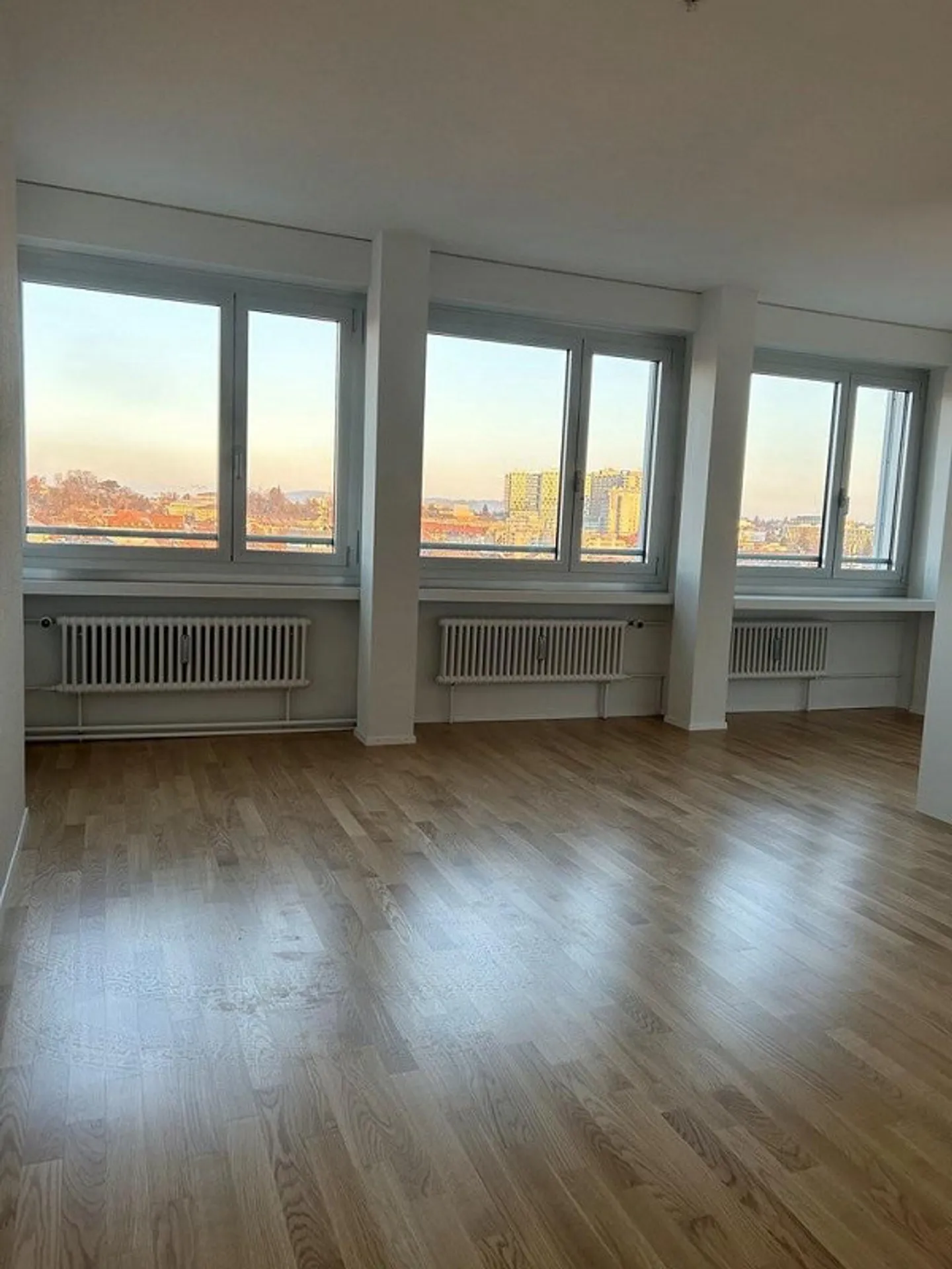 Belle appartement 1,5 pièces avec vue ! - Photo 3 sur 7