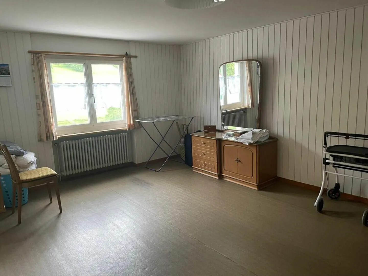Proprietà spaziosa con 2 unità abitative e potenziale - Foto 10 di 12