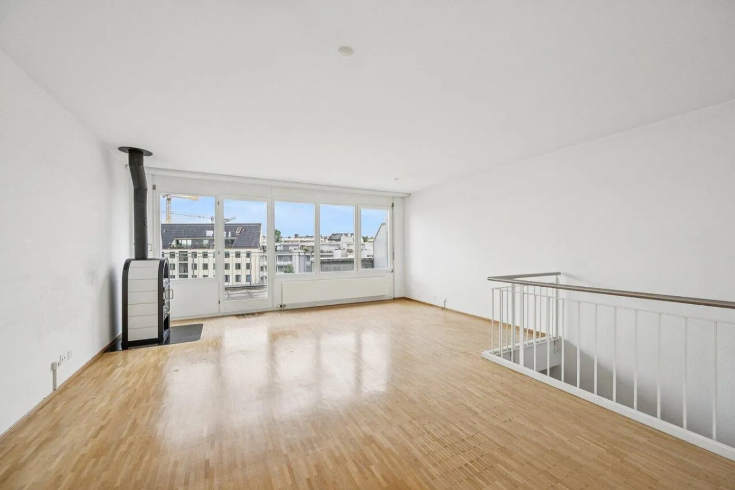 Attractive Maisonette Penthouse - Photo 6 of 15