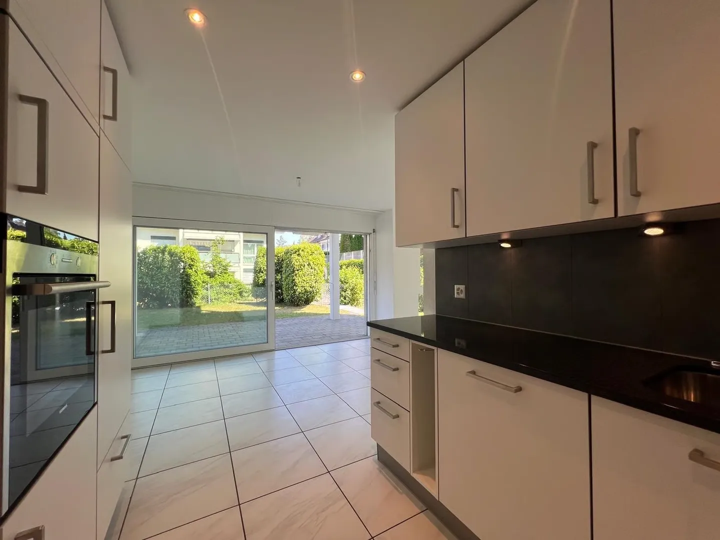 4.5 Room Apartment on the Ground Floor with Terrace - Photo 4 of 15