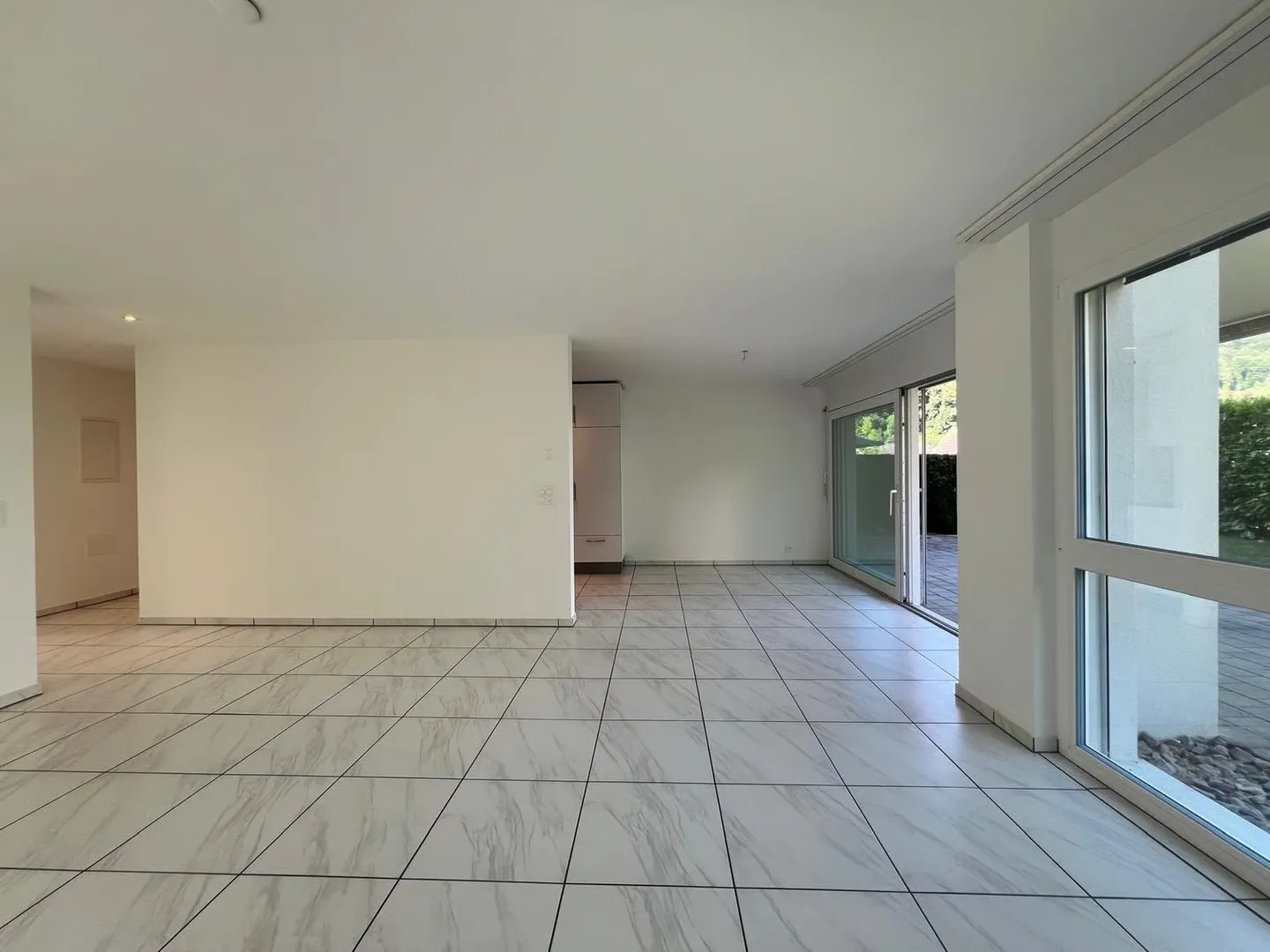 4.5 Room Apartment on the Ground Floor with Terrace - Photo 6 of 15