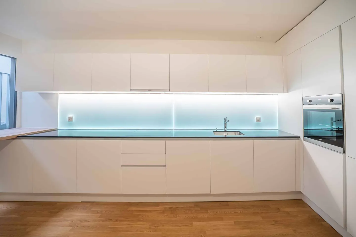 Zeitgemäßer Duplex mit Seeblick - Foto 10 von 13