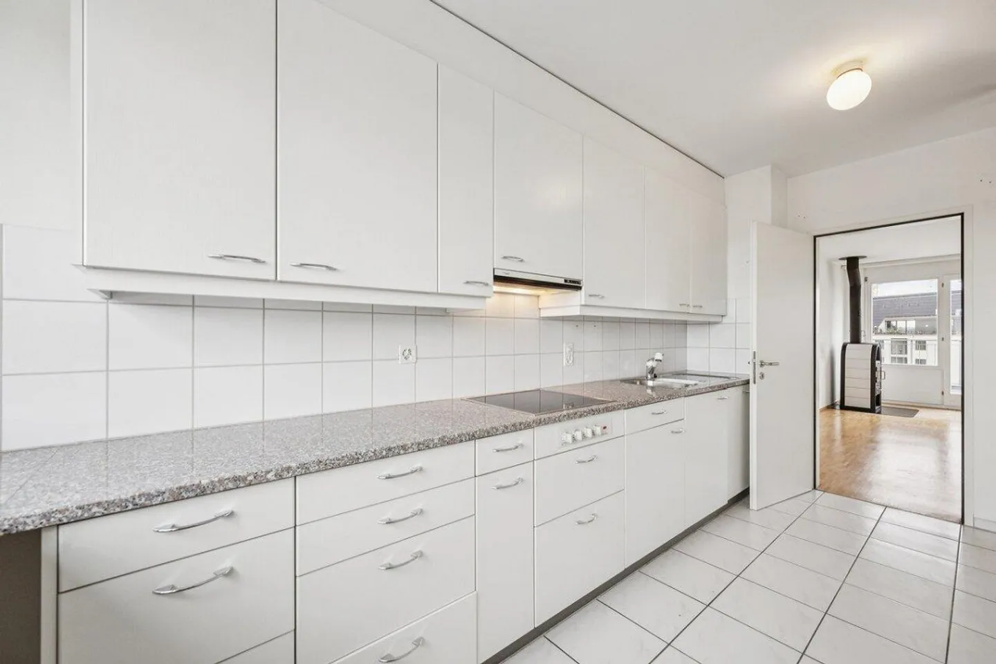Attractive Maisonette Penthouse - Photo 4 of 15