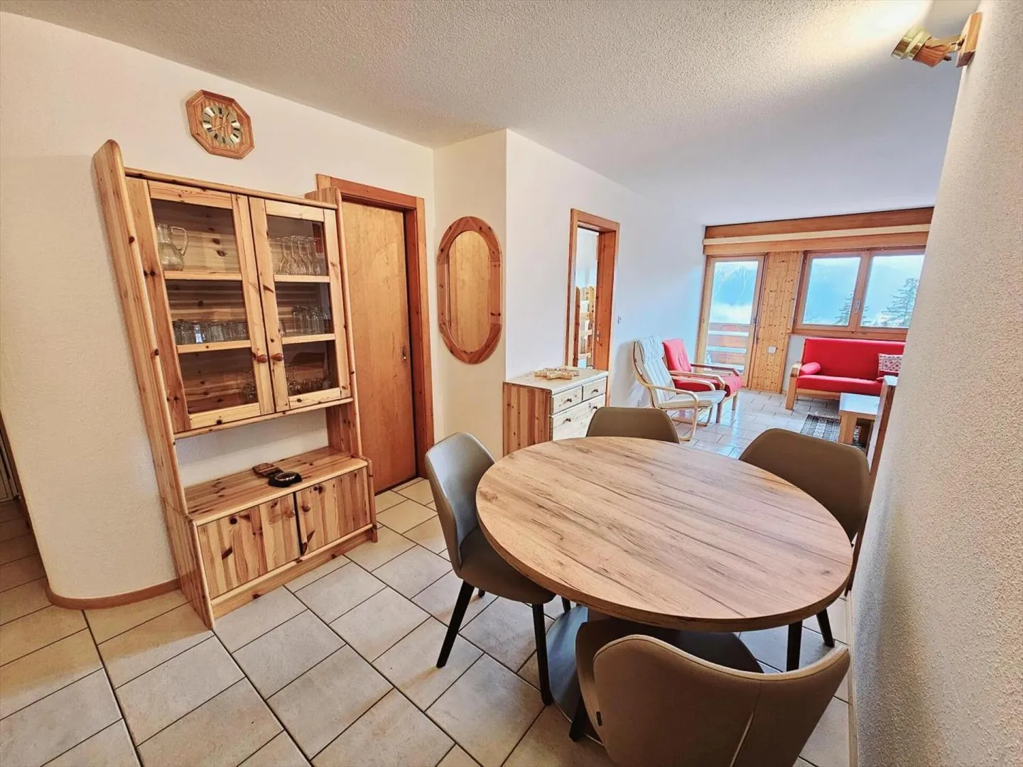 3.5-room apartment in Crans-Montana - Photo 2 of 7