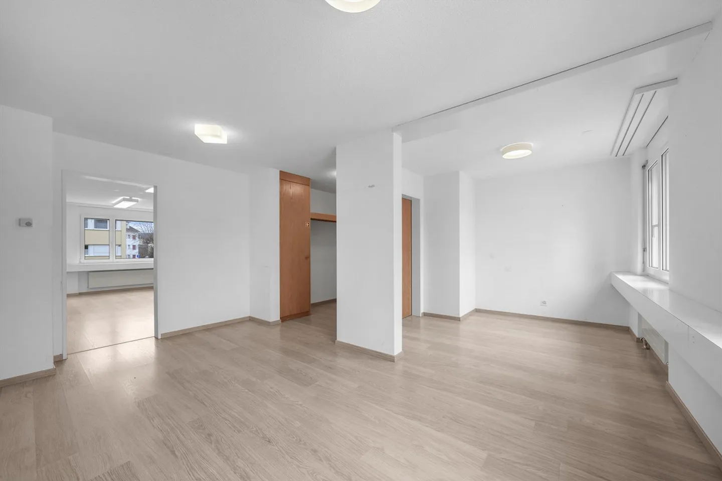 Zentraler Büroraum zu vermieten - Foto 3 von 7