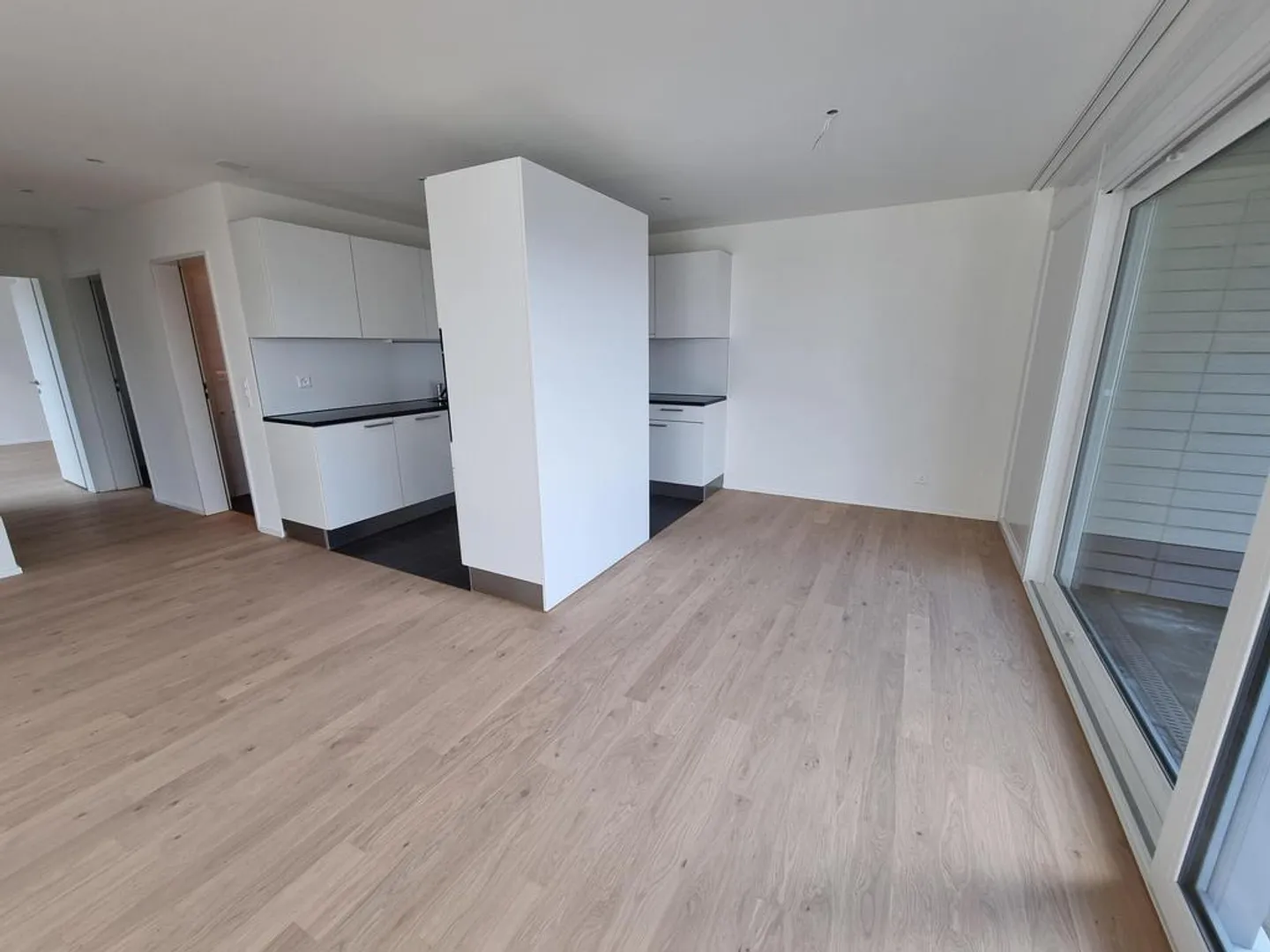 Appartement Attique 3.5 Pièces, Votre Nouveau Foyer à Rohr - Photo 4 sur 11