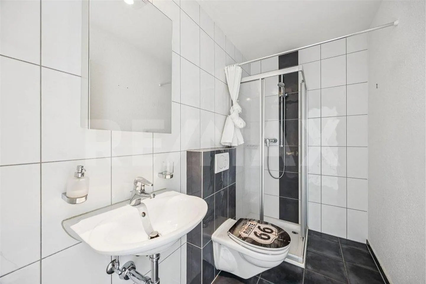Grosszügige 3-Stöckige Wohnung - Foto 9 von 13