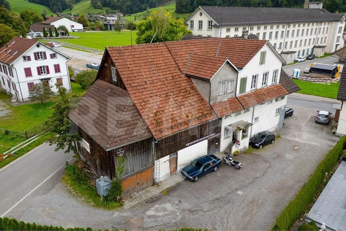 Casa storica con ristorante - Foto 2 di 13